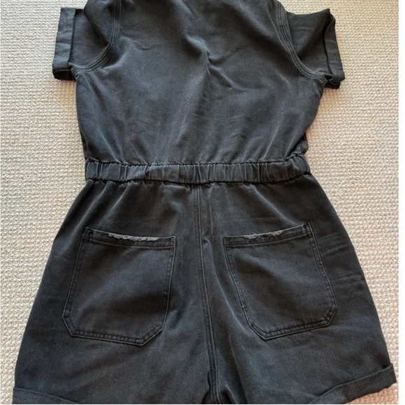 Never worn, perfect condition. - Picture 3 of 6